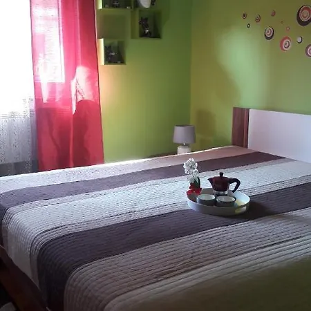 Apartman Hana *